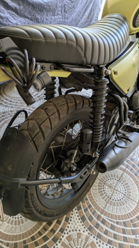 Yezdi Scrambler Single Tone