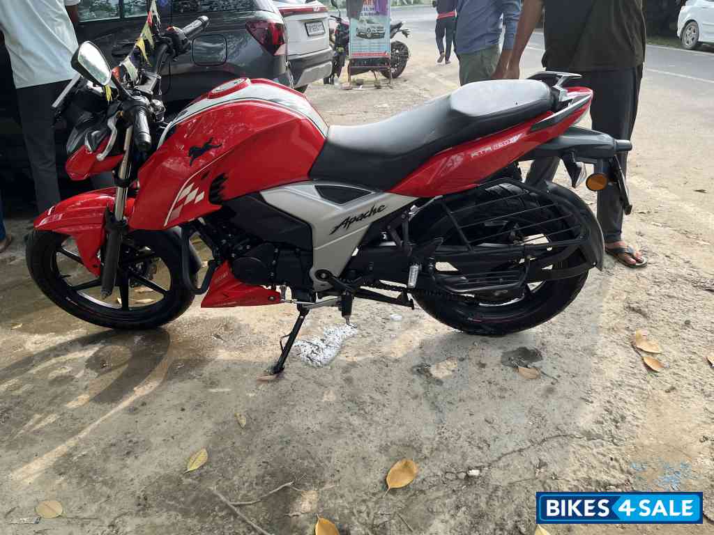 TVS Apache RTR 160 4V BS6 TVS Apache RTR 160 4V BS6