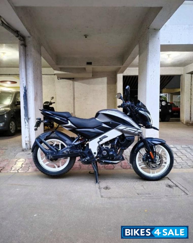 Bajaj Pulsar N160 Dual Channel ABS