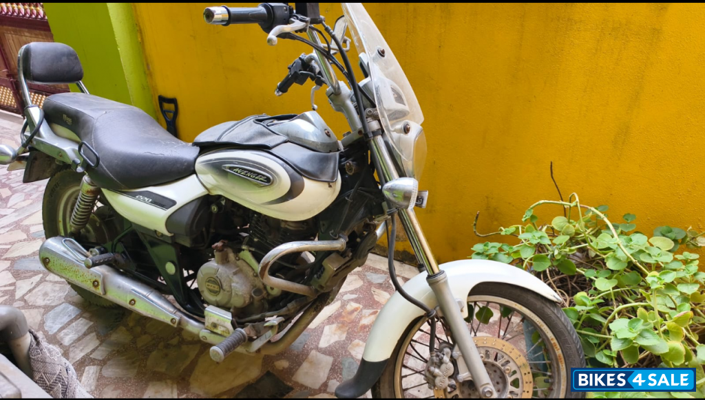 Bajaj Avenger Cruise 220