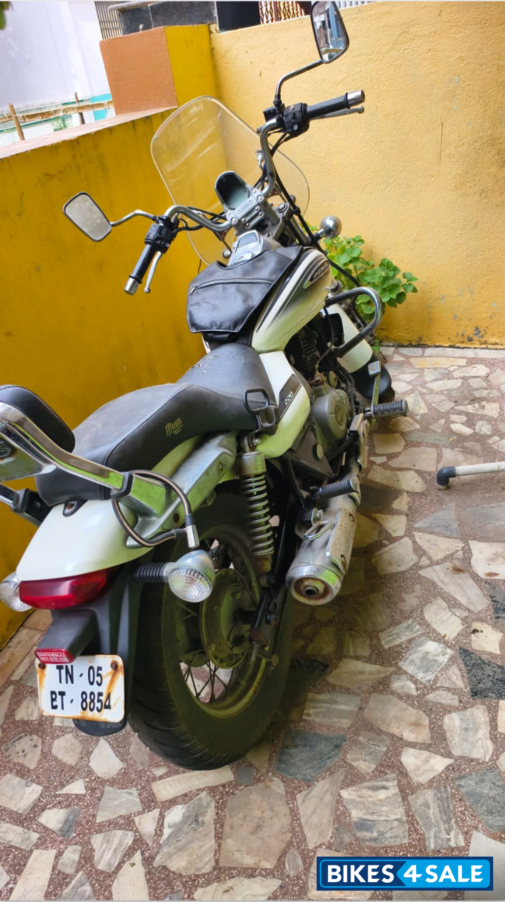 Bajaj Avenger Cruise 220