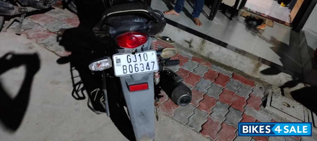 Black Honda CBF Stunner