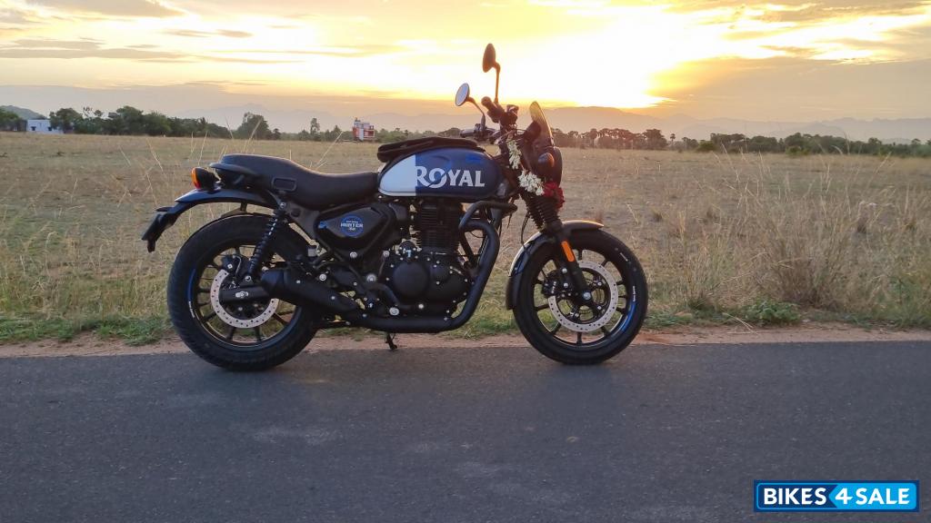Royal Enfield Hunter 350 Metro