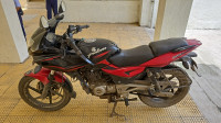 Bajaj Pulsar 220F