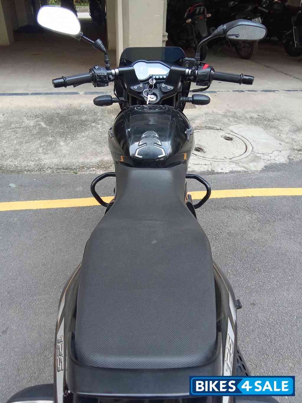 Bajaj Pulsar 125 Neon BS6 Bajaj Pulsar 125 Neon BS6