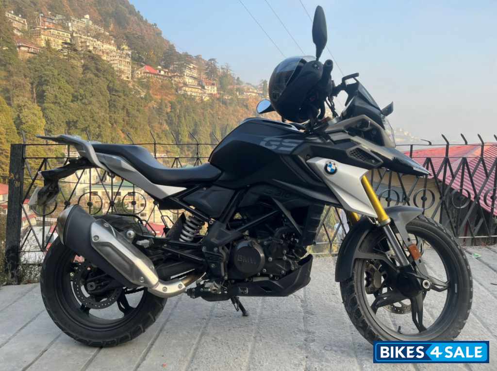 Black BMW G 310 GS BS6