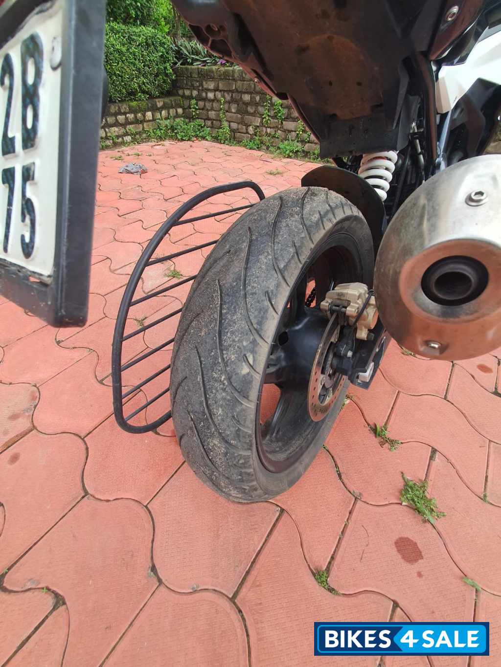 Black White BMW G 310 R