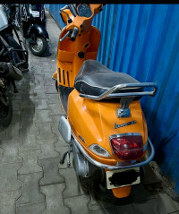 Orange Vespa SXL 125 BS6
