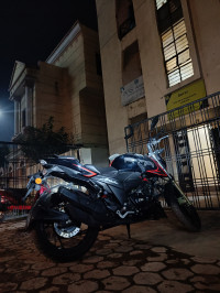 Black TVS Apache RTR 200 4V 2022