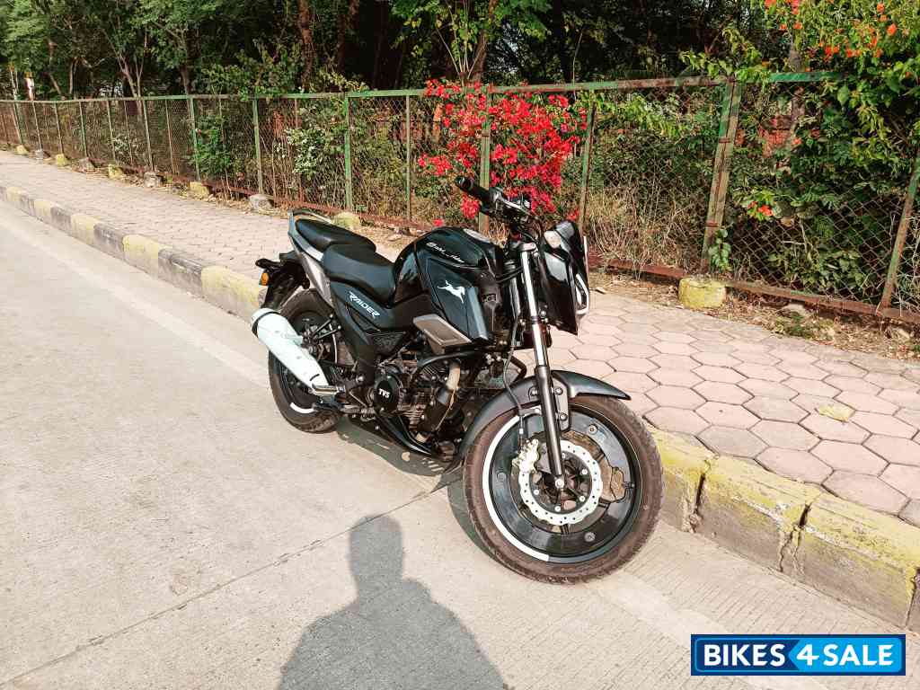Black TVS Raider SX