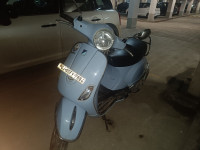 Blue Vespa ZX 125 BS6