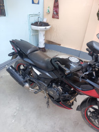Black And Red Bajaj Pulsar 220F