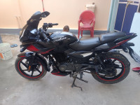 Black And Red Bajaj Pulsar 220F
