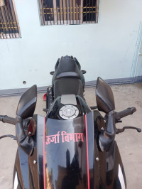 Black And Red Bajaj Pulsar 220F