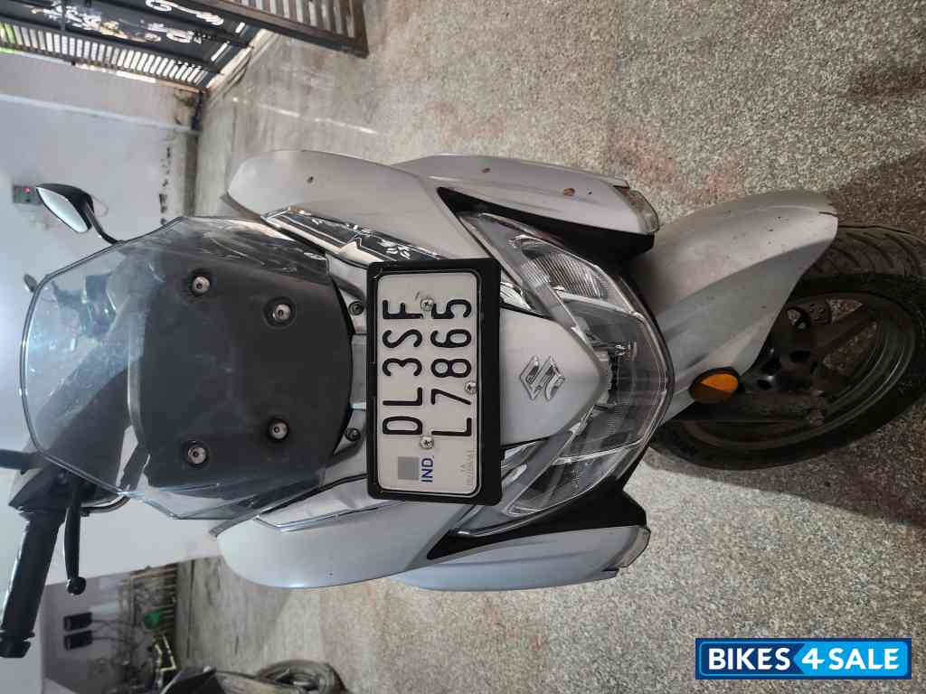 Suzuki Burgman Street EX