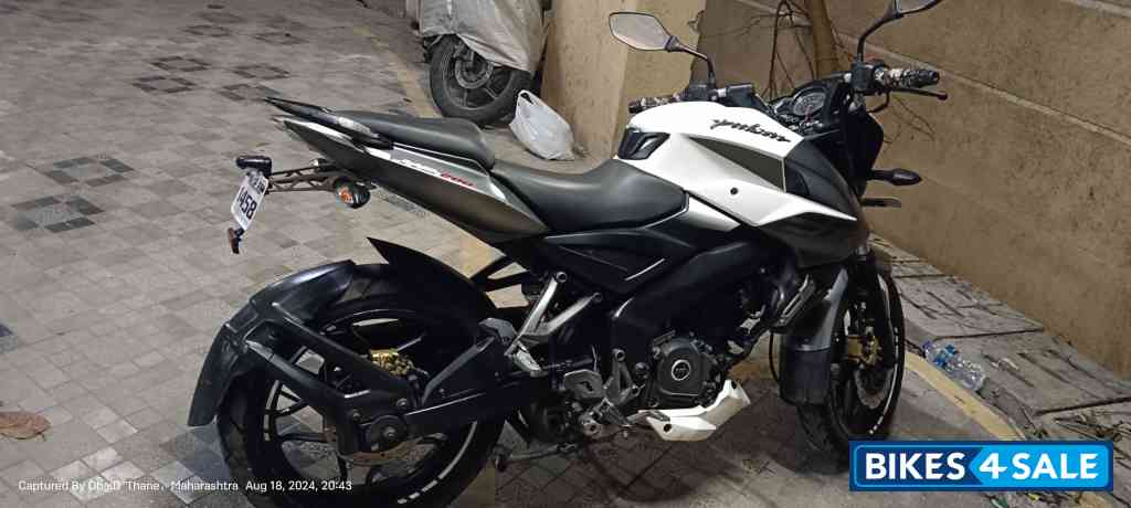 Bajaj Pulsar 200 NS