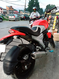 Mahindra Mojo XT 300