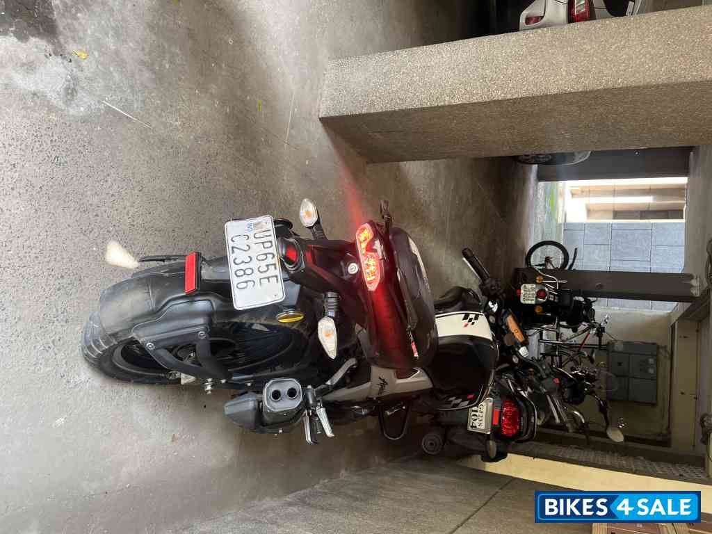 Black TVS Apache RTR 160 4V