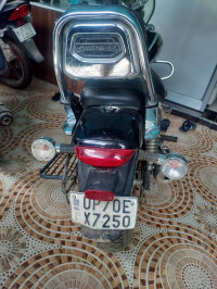 Bajaj Avenger Cruise 220