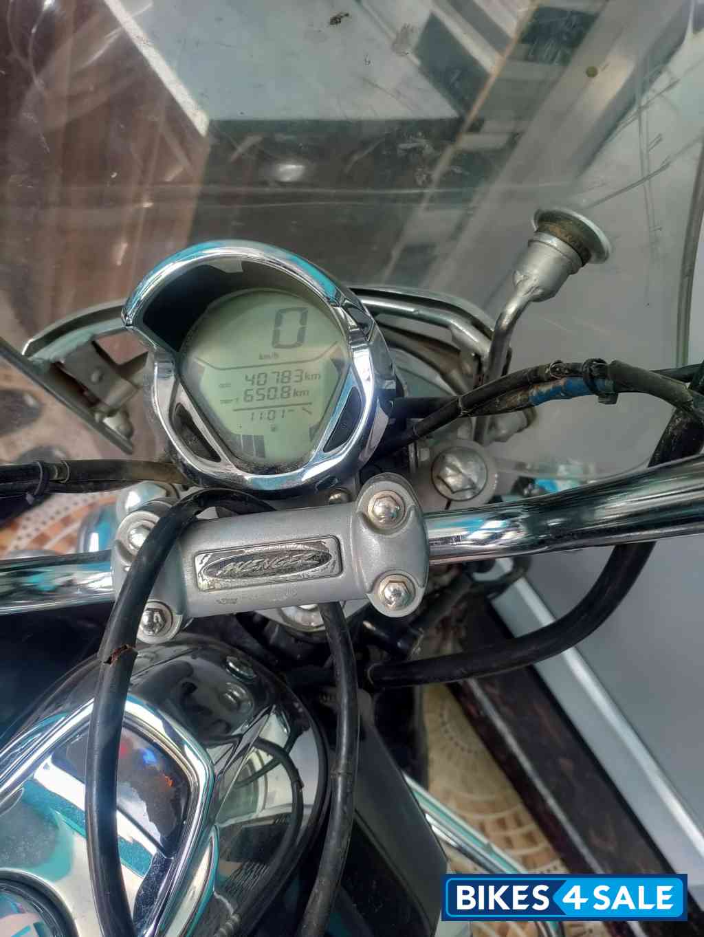 Bajaj Avenger Cruise 220