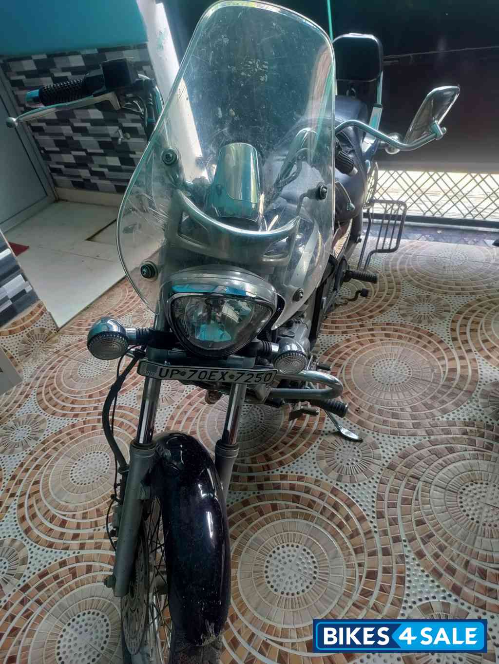 Bajaj Avenger Cruise 220