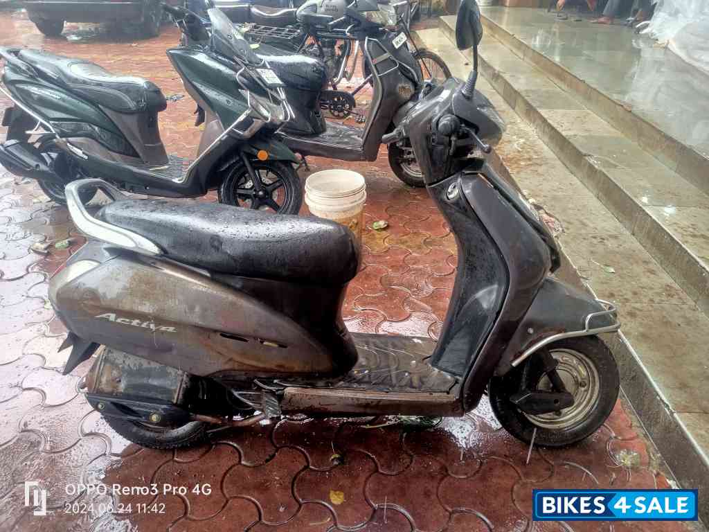 Grey Honda Activa 3G
