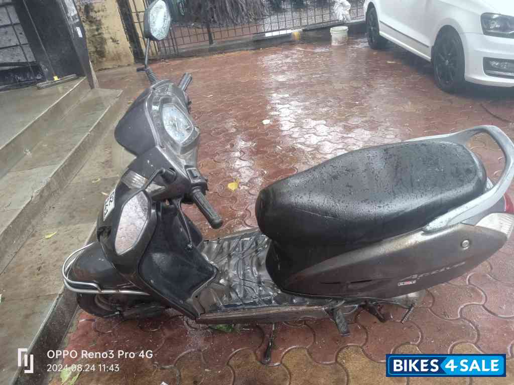Grey Honda Activa 3G