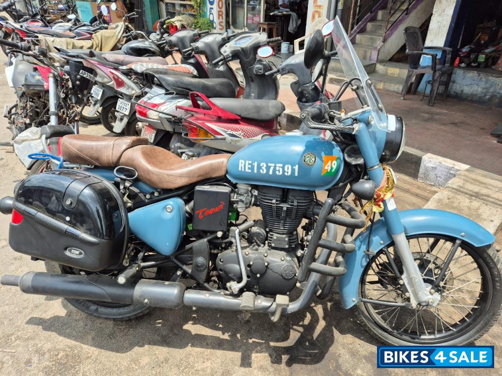 Royal Enfield Classic Signals Airborne Blue