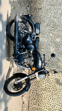 Royal Enfield Classic Stealth Black 2019 Model
