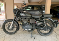 Royal Enfield Classic Stealth Black