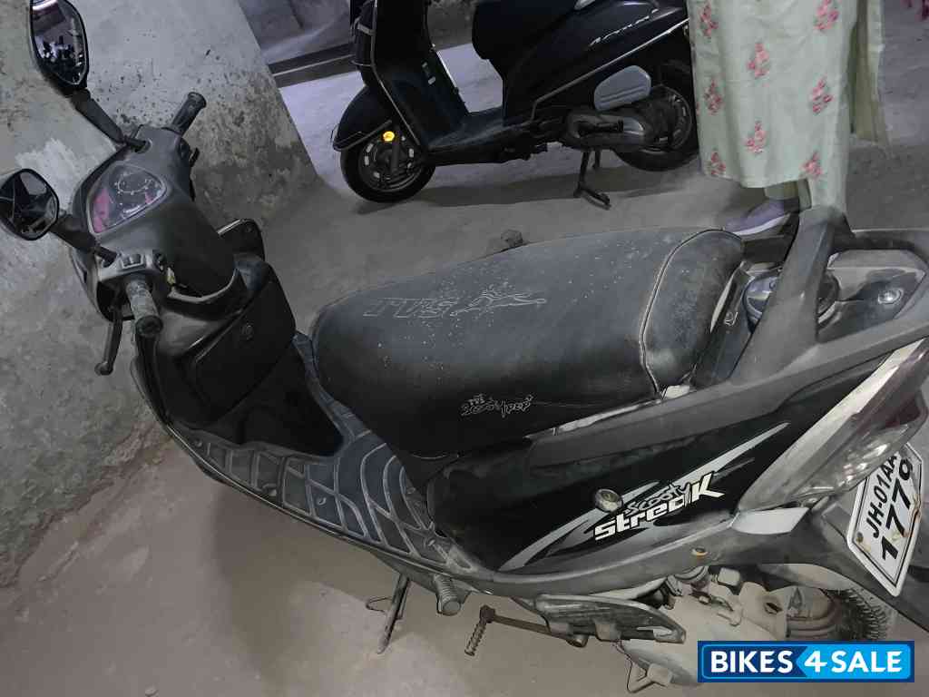TVS Scooty Streak