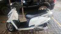 White Honda Aviator