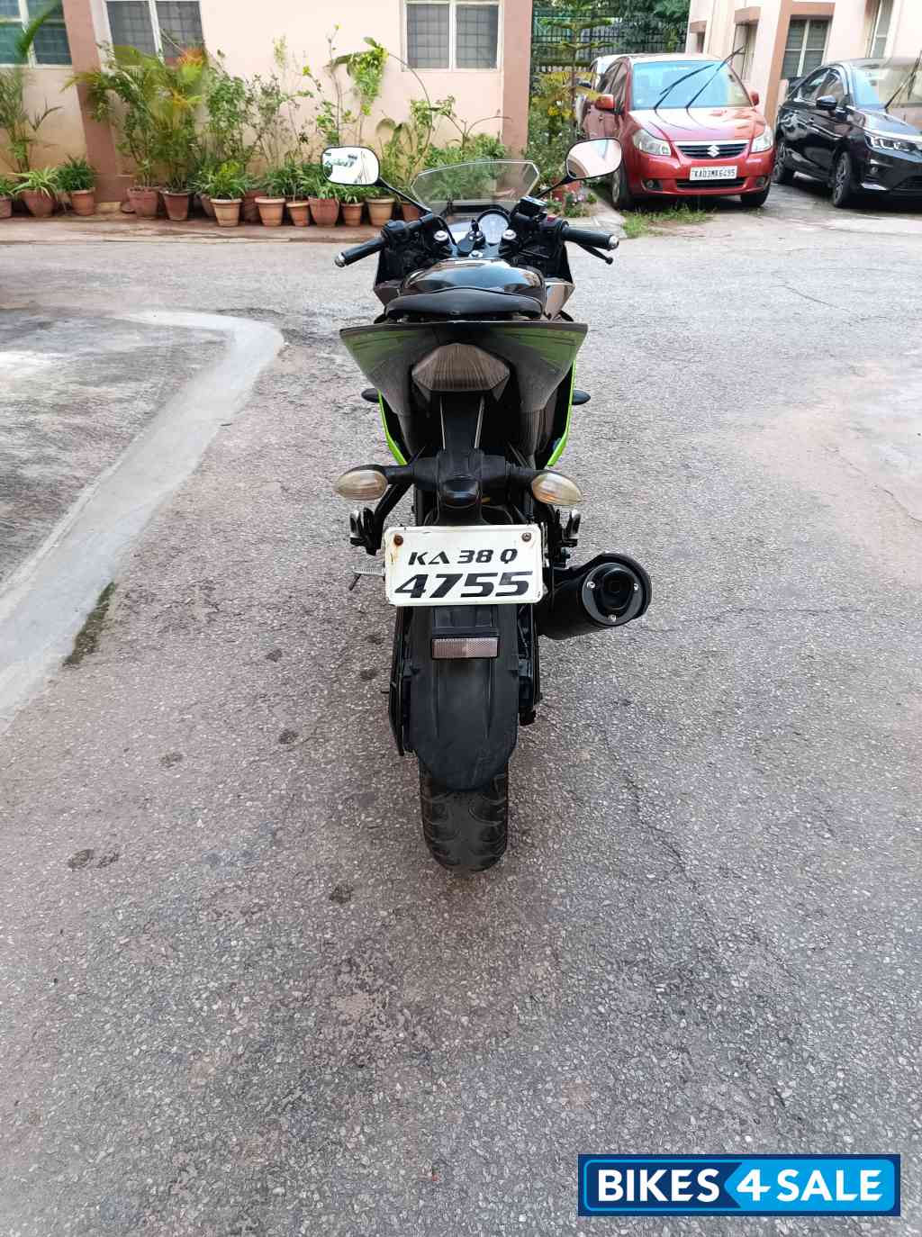 Yamaha YZF R15 V2