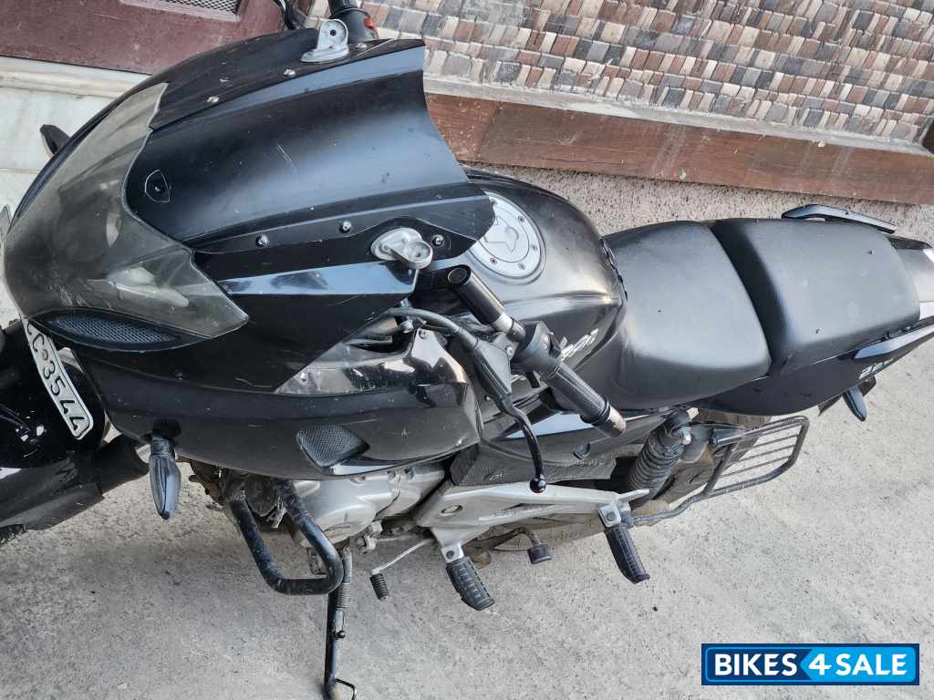 Bajaj Pulsar 220 DTSi