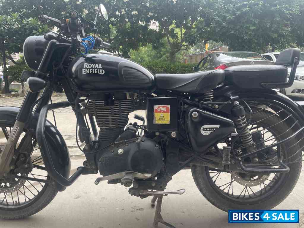 Royal Enfield Classic 500