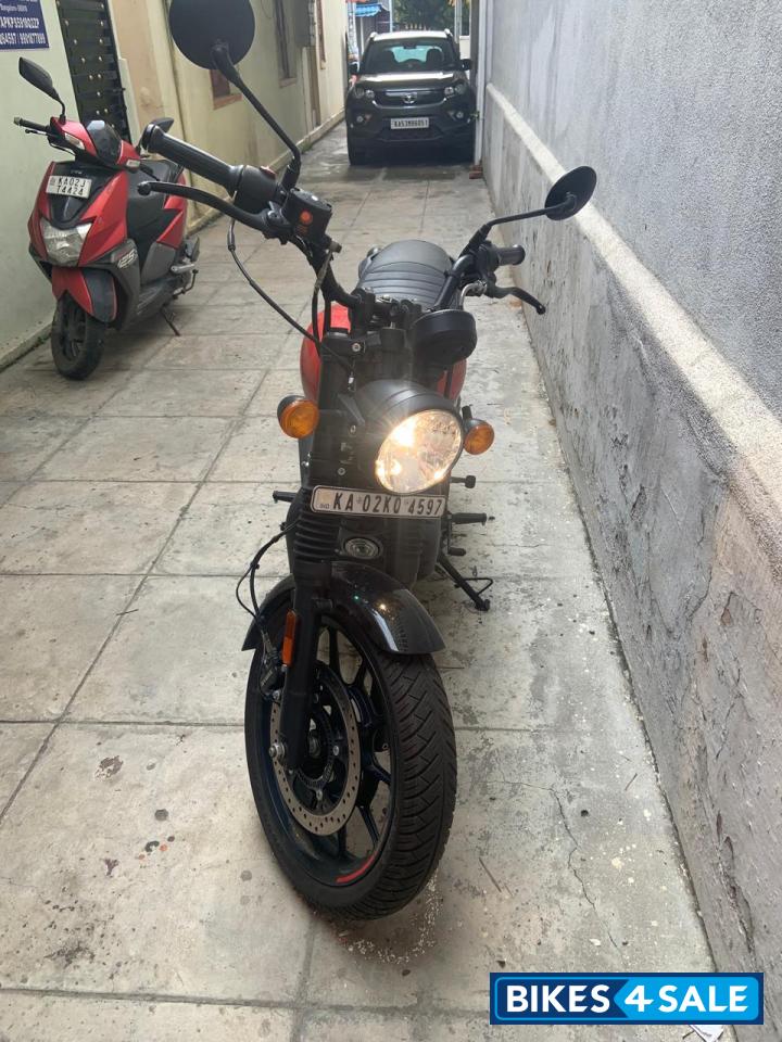 Royal Enfield Hunter 350 Metro