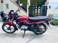 Red Bajaj Platina 100 ES