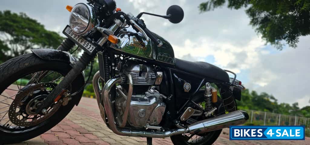 Silver Royal Enfield Continental GT 650 Silver Royal Enfield Continental GT 650