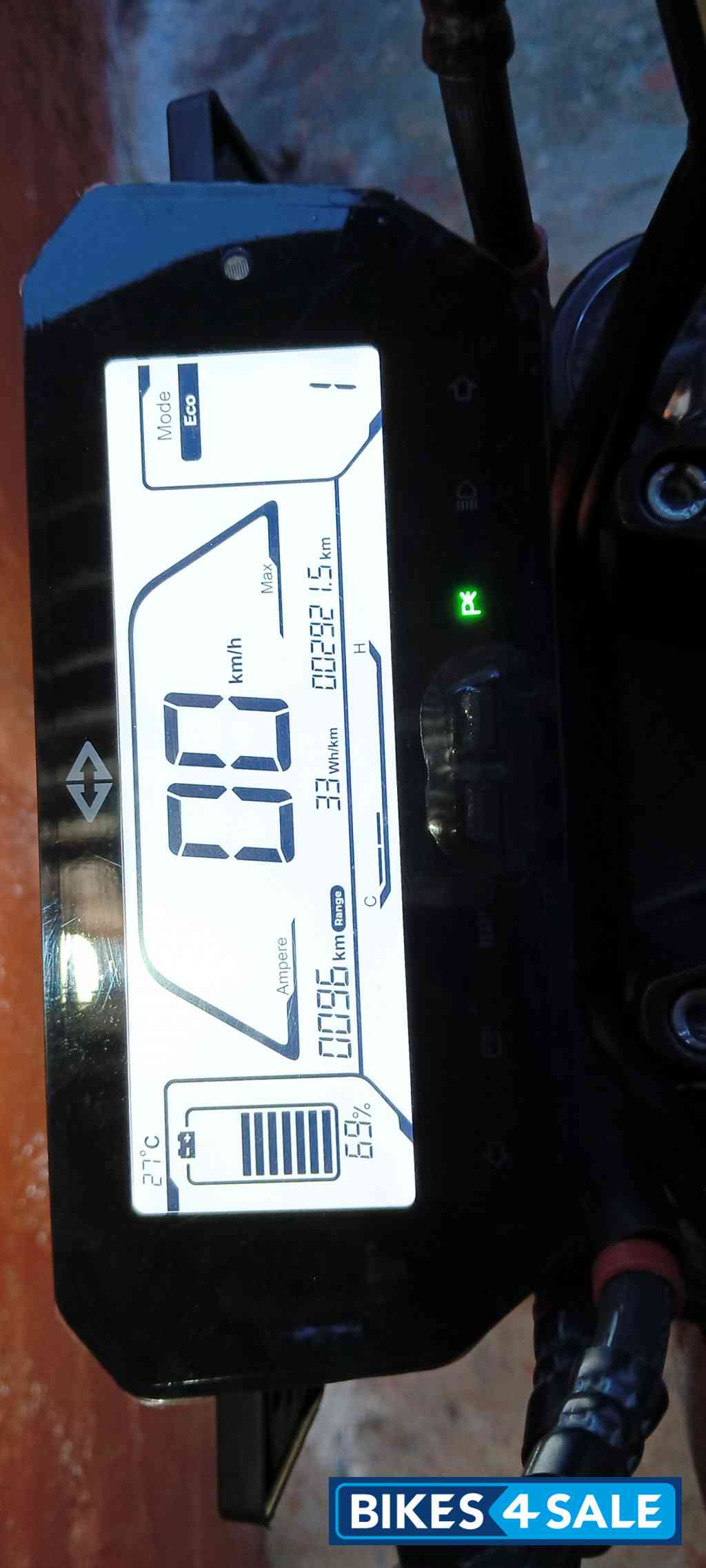 Blue Extra Matt Finish Revolt RV400 BRZ Blue Extra Matt Finish Revolt RV400 BRZ