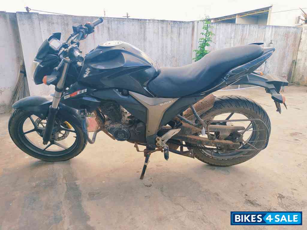 Suzuki Gixxer 150