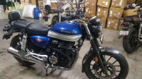 Dual Tone Honda Hness CB350 DLX Pro