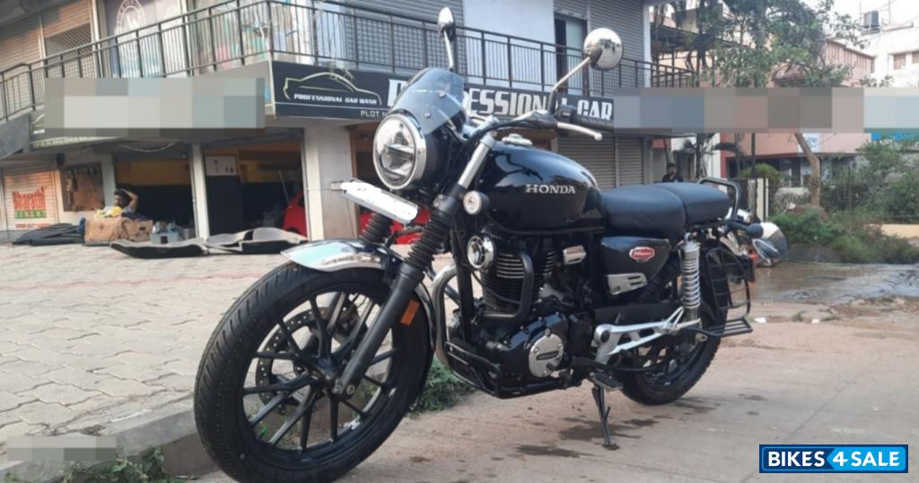 Honda CB350 DLX Pro