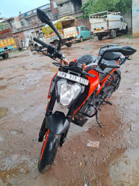 Electronic Orange KTM Duke 200 ABS