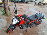 Electronic Orange KTM Duke 200 ABS