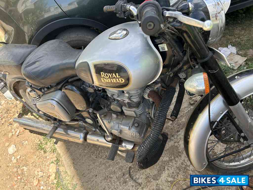 Royal Enfield Classic 500