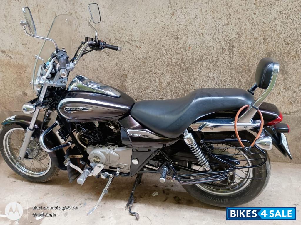 Bajaj Avenger Cruise 220 BS6