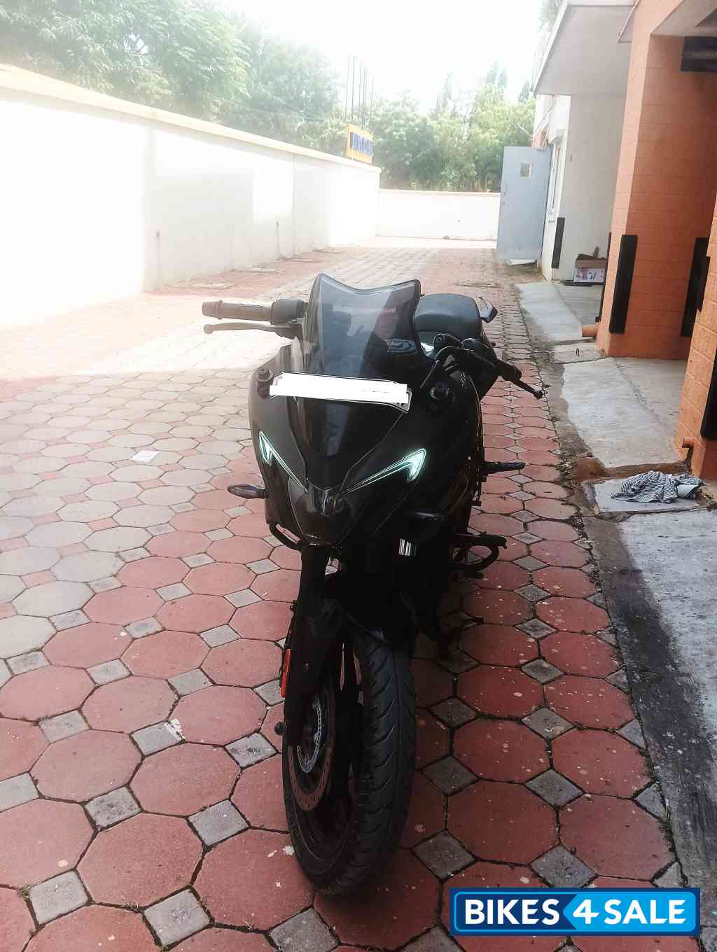 Bajaj Pulsar F250
