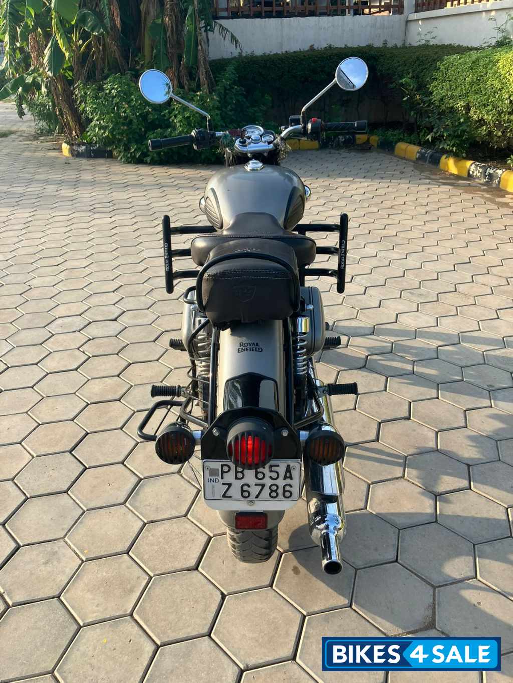 Royal Enfield Classic 350 Dual Channel BS6