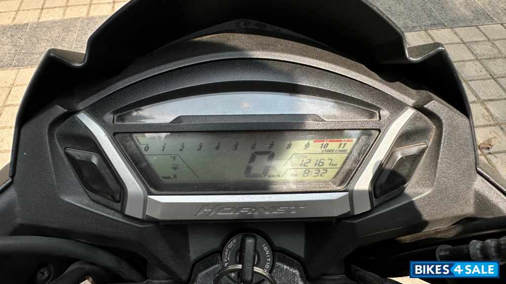 Honda CB Hornet 160R ABS