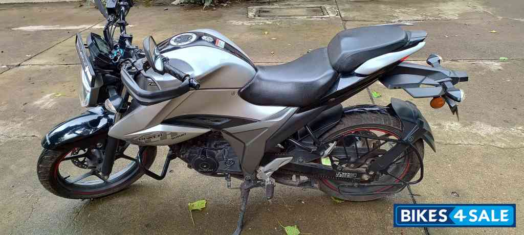 Suzuki Gixxer 150